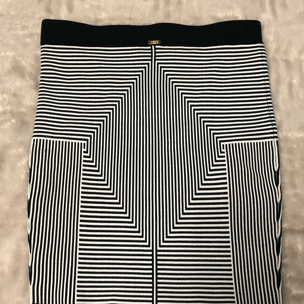 Bebe Bodycon Skirt - Picture 2 of 6